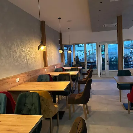 Kraljev Aparthotel